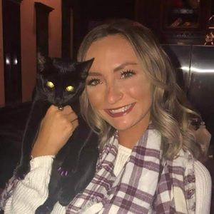 Meet your Posher, Michaela